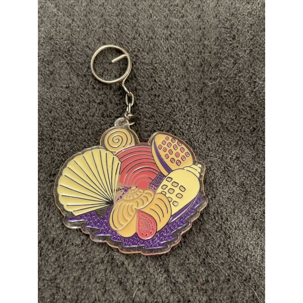 Vintage Cape Shore Plastic Shells Keychain D1
